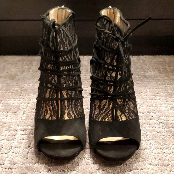 Lace Up heels - Picture 2 of 6